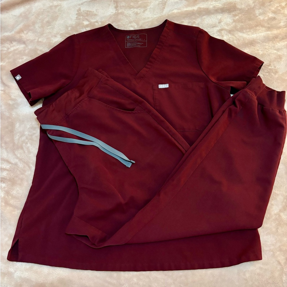 Figs Burgundy Catarina L top & XL Zamora Joggers